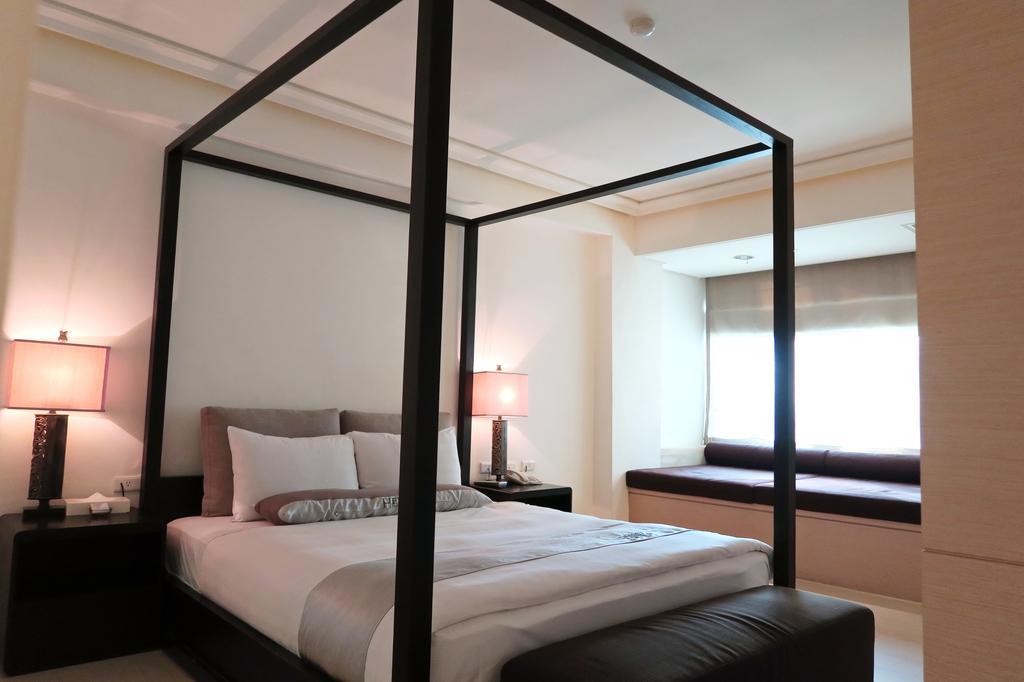 Motel Herz à Taichung Extérieur photo