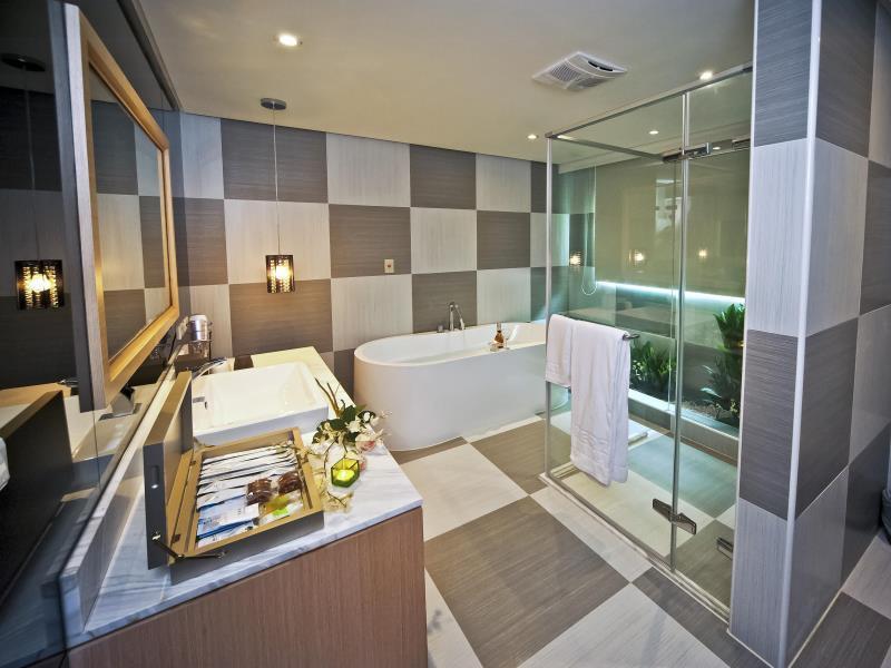 Motel Herz à Taichung Extérieur photo