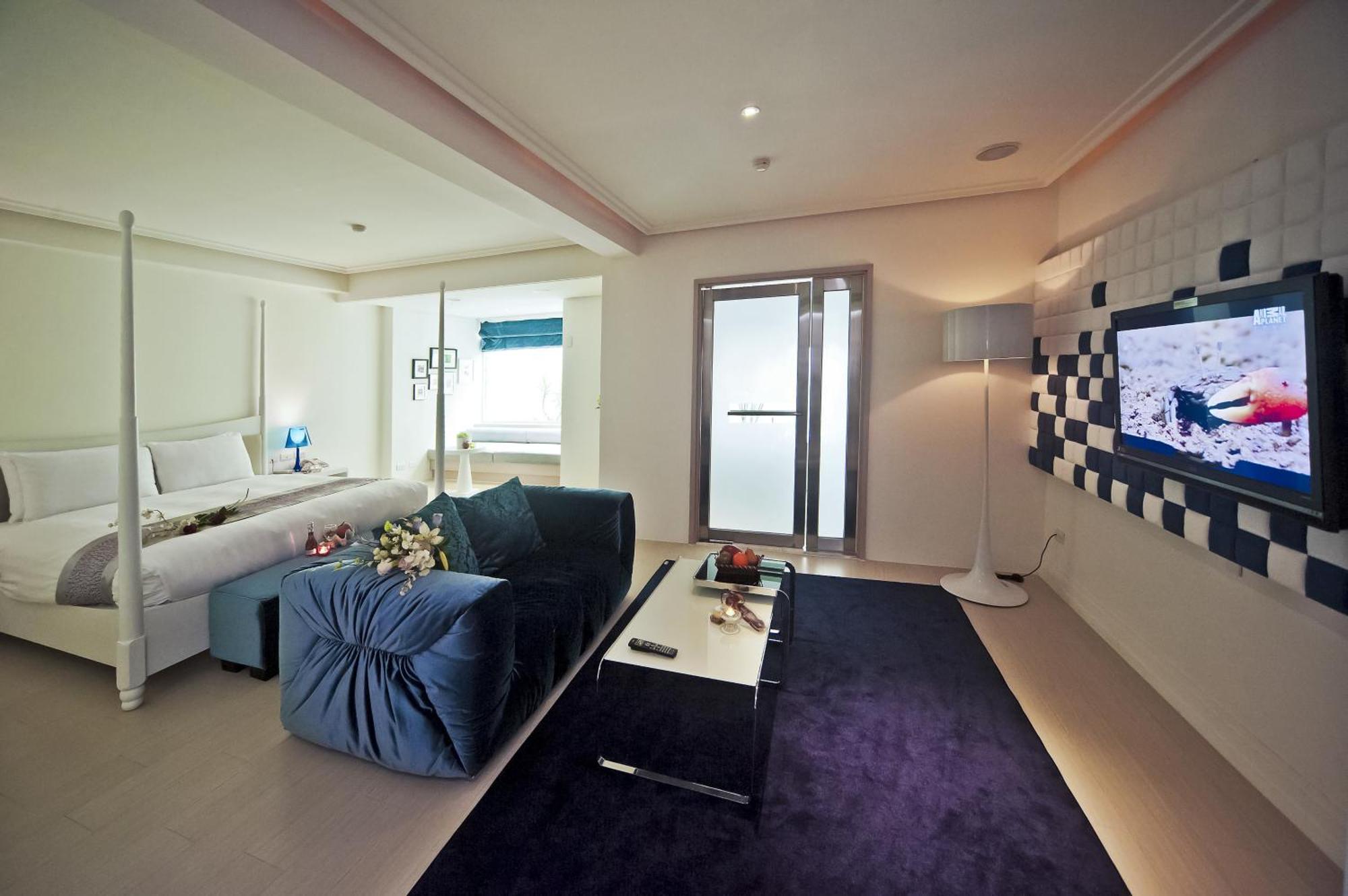 Motel Herz à Taichung Extérieur photo