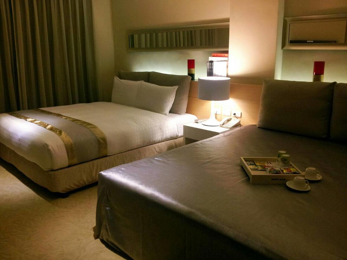 Motel Herz à Taichung Extérieur photo