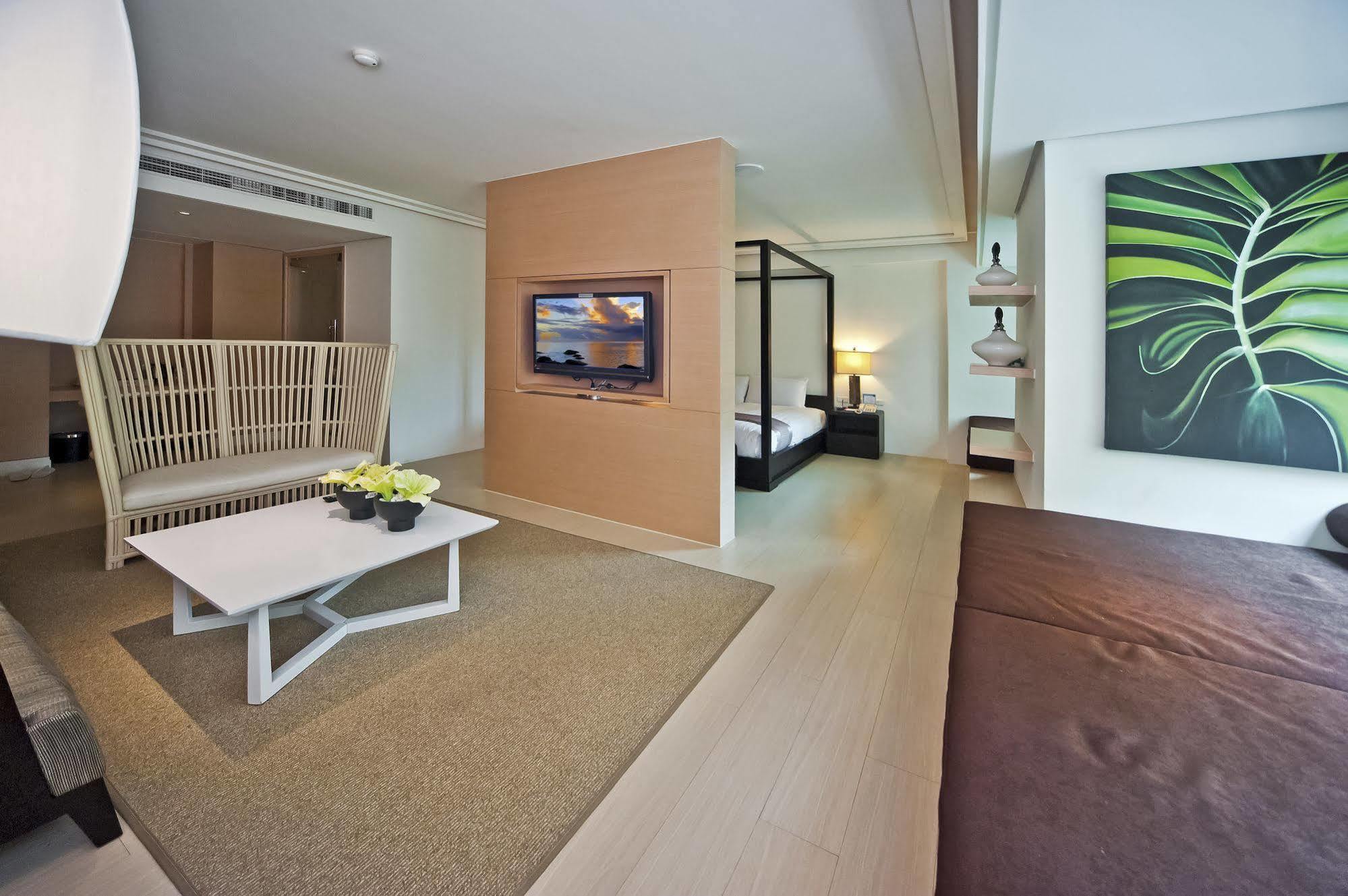 Motel Herz à Taichung Extérieur photo
